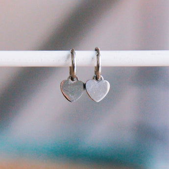 Boucles d'oreilles avec mini coeur - JUIN