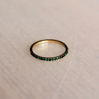 Minimalistische ring met zirkonia's - LOLA